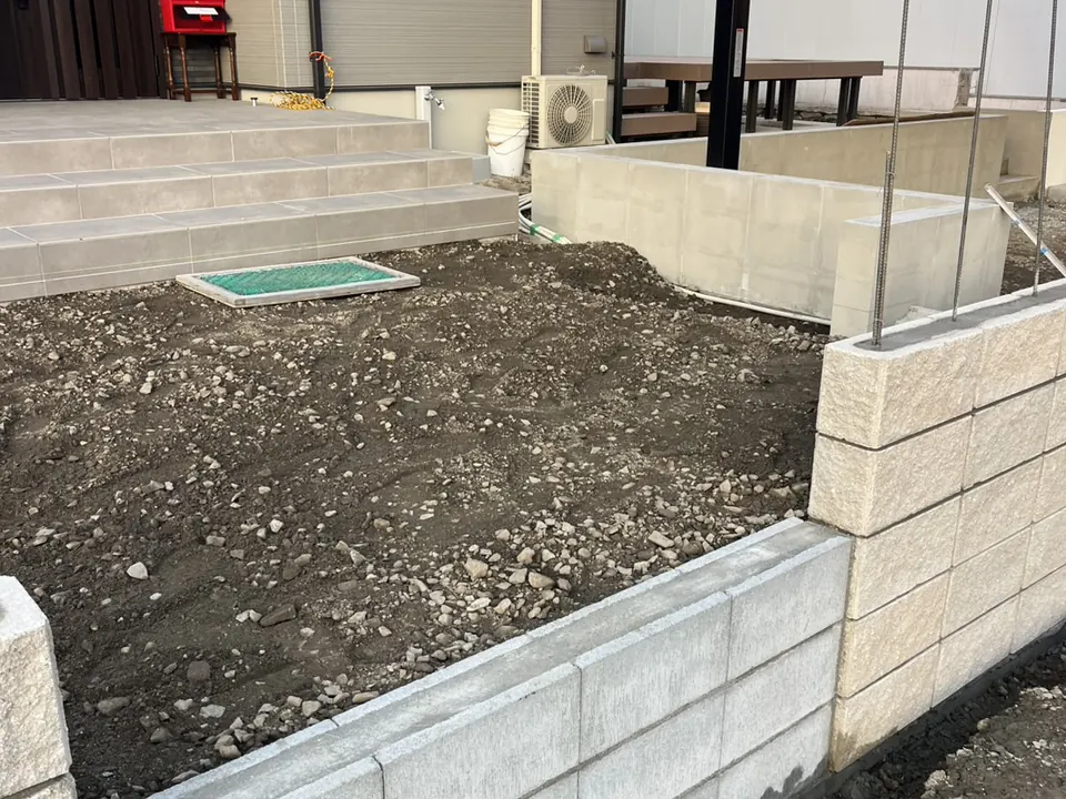 ブロック積み(施工中)
